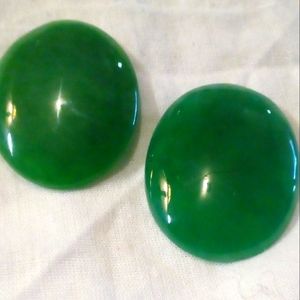 Pair of Natural emeralds 6 ct each. Genuine very precious and exquisite gems.